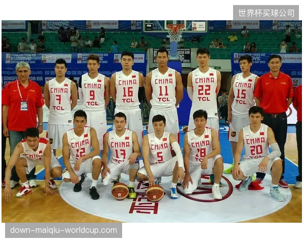 CBA官方公布国际球员最佳阵容，五位外援凭借赛季卓越表现获得认可。